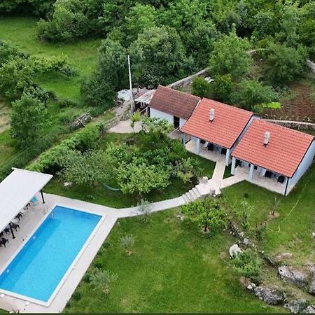 Rijeka Crnojevića Rustic Village מראה חיצוני תמונה