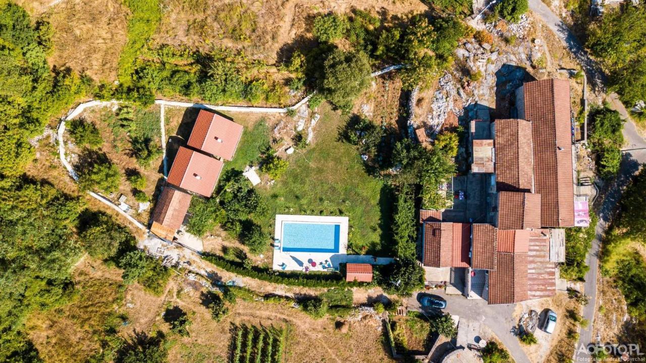 Rijeka Crnojevića Rustic Village מראה חיצוני תמונה